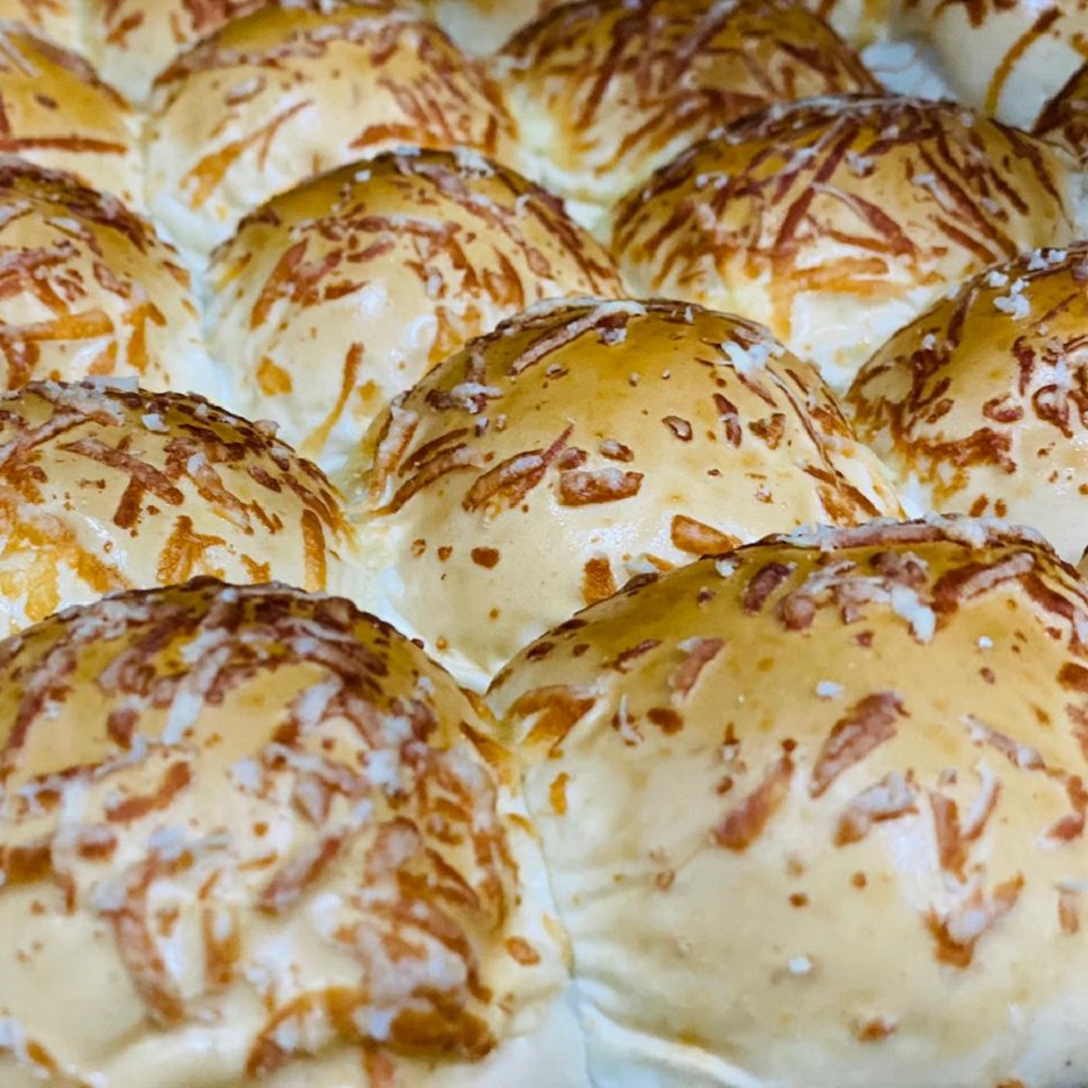 BRIOCHE DE PARMESÃO C/10 UND