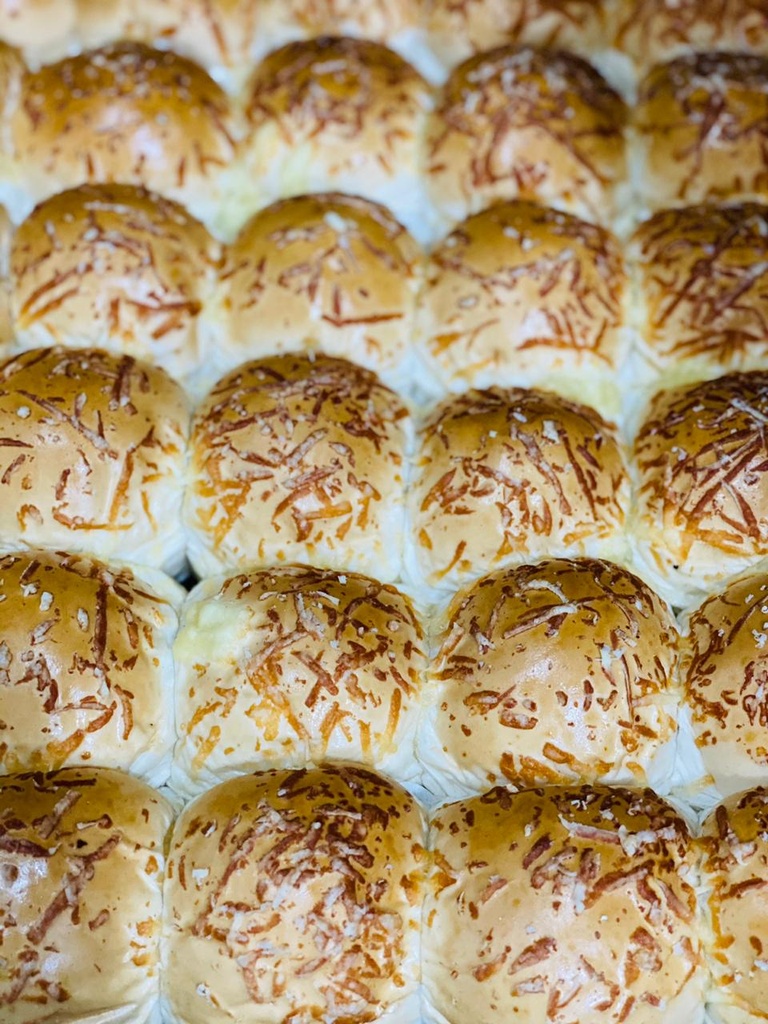 BRIOCHE DE PARMESÃO C/10 UND