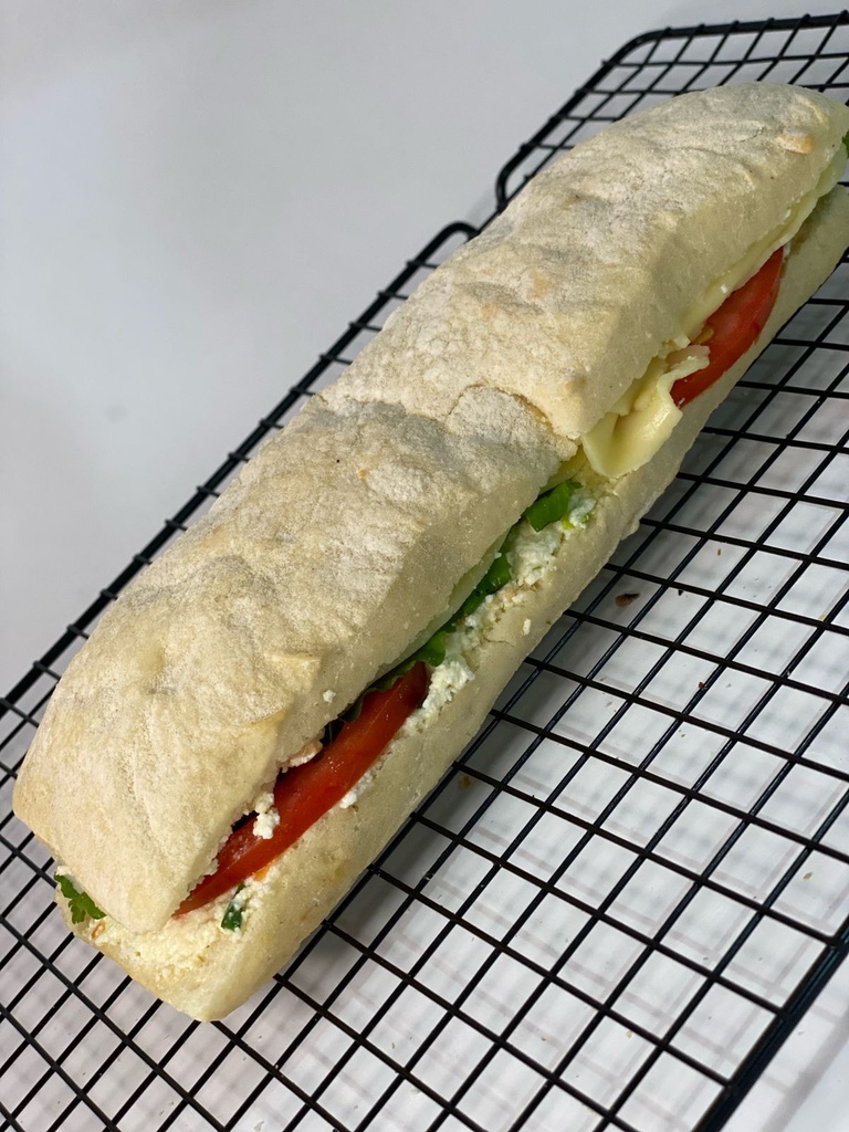 Sanduíche Ciabatta com ervas frescas