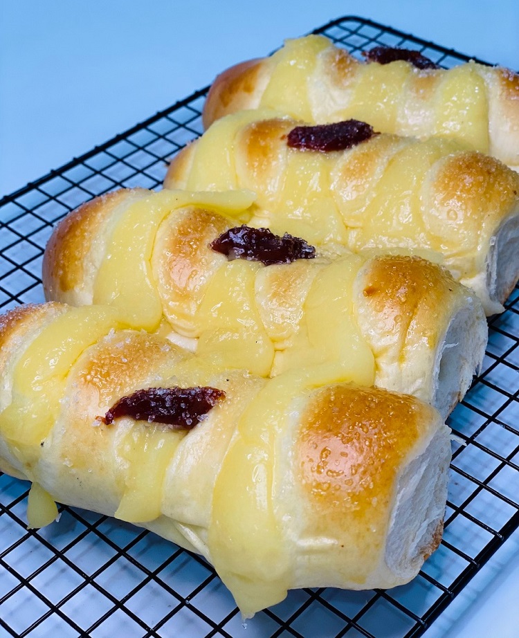 Pão Doce Colegial de Goiabada